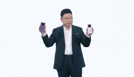 星速配资 17999元起！“把电脑装进口袋”，华为重磅发布！